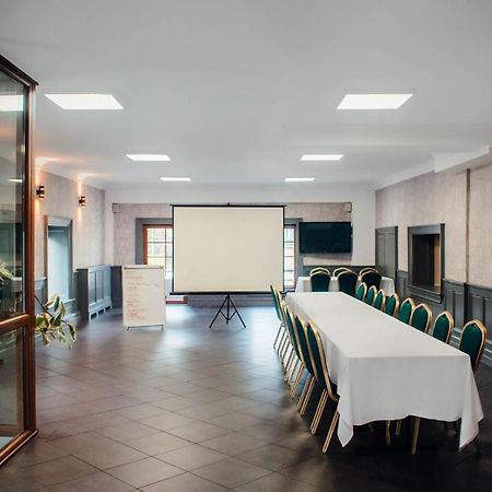 Hotel Colnus Kolno  Екстер'єр фото